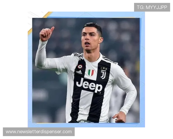 C罗曼联初期成长路径：边锋到核心的转变解析